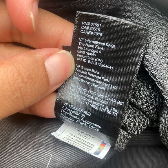 484. The north face charcoal convertible zip off hiking pants size medium - Picture 12 of 14